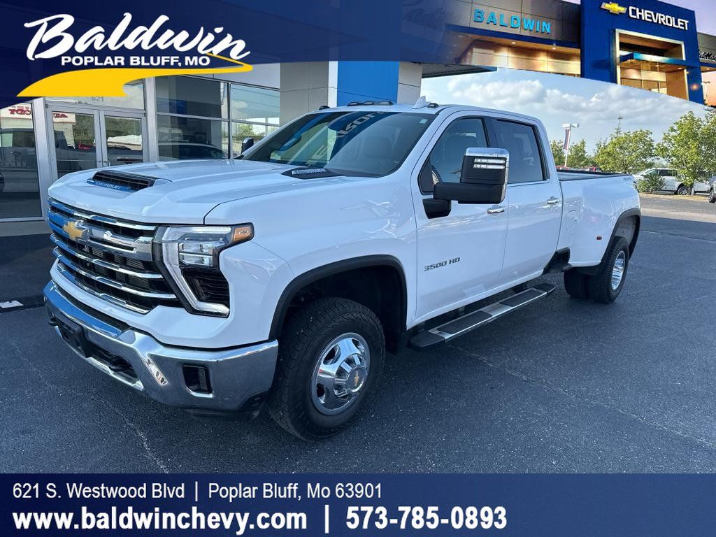 Used 2024 Chevrolet Silverado 3500 LTZ w/ LTZ Convenience Package AWD/4WD image 1
