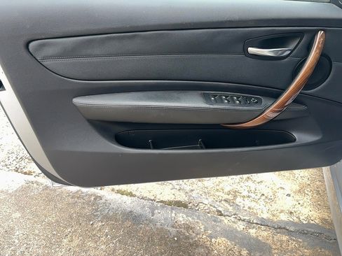 Used 2011 BMW 128i Convertible image 7