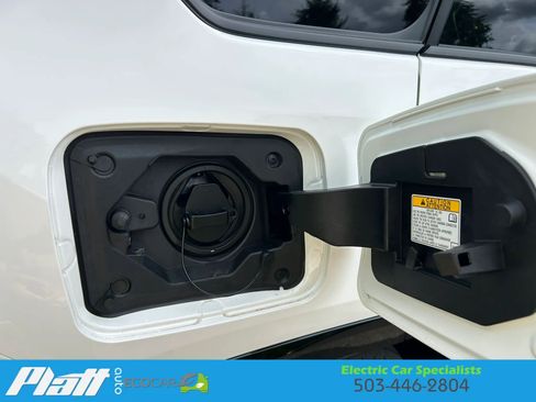 Used 2024 Toyota RAV4 SE AWD/4WD image 41