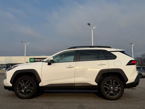 Used 2024 Toyota RAV4 Adventure image 3