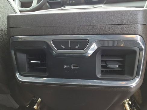 Used 2023 GMC Sierra 1500 Denali AWD/4WD image 16
