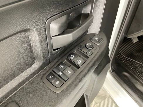 New 2024 RAM 5500 Tradesman w/ Chrome Appearance Group image 15