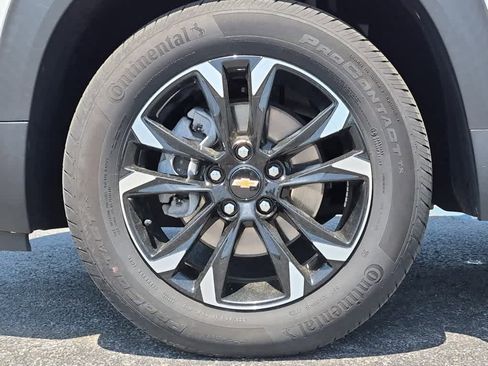 Used 2023 Chevrolet TrailBlazer LT AWD/4WD image 6