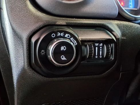 Used 2020 Jeep Gladiator Mojave AWD/4WD image 19