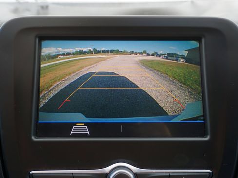 Used 2021 Chevrolet Equinox LT image 12