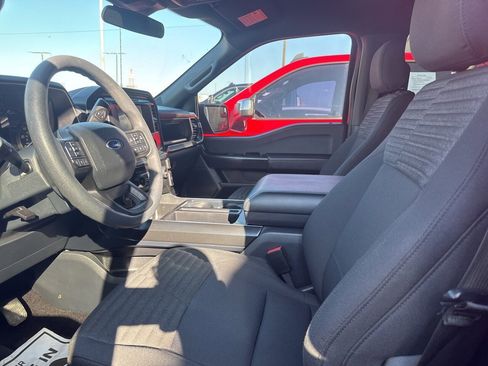 Used 2022 Ford F150 XL w/ STX Appearance Package image 9