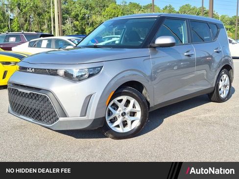 Used 2024 Kia Soul LX w/ Option Group 015 FWD image 1