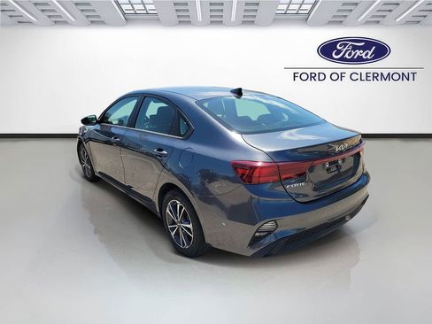 Used 2024 Kia Forte LXS FWD image 3