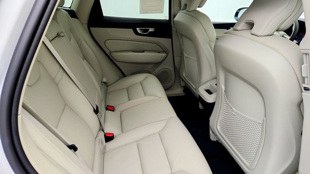 Used 2024 Volvo XC60 B5 Plus w/ Climate Package AWD/4WD image 23