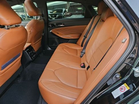 Used 2019 Toyota Avalon Limited w/ Advanced Safety Package FWD image 16