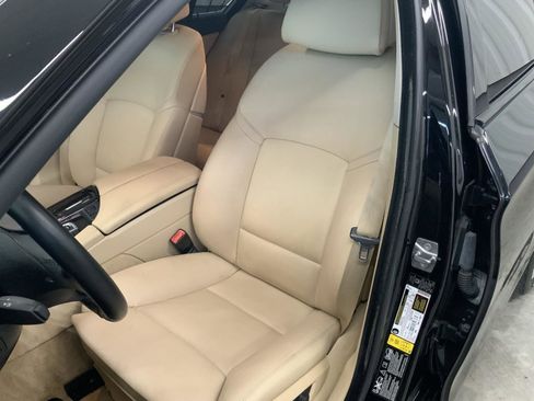 Used 2011 BMW 550i xDrive Sedan AWD/4WD image 3