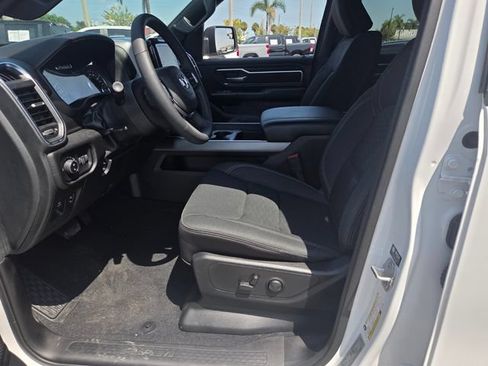 Used 2025 RAM 1500 Big Horn AWD/4WD image 9