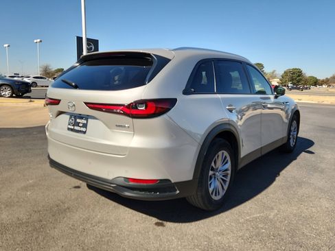 Used 2025 MAZDA CX-90 3.3 Turbo w/ Preferred Package image 7