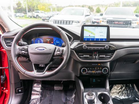 Used 2022 Ford Escape SEL w/ SEL Stealth AWD Package image 13