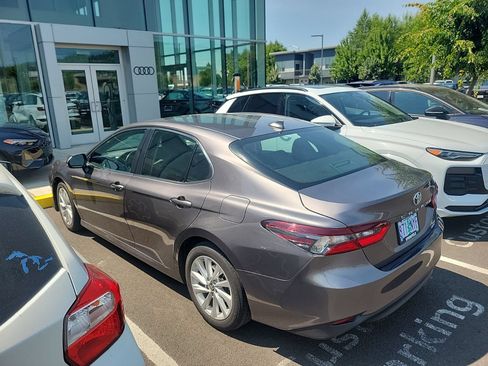 Used 2023 Toyota Camry LE AWD/4WD image 8