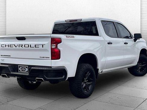 Used 2023 Chevrolet Silverado 1500 Custom Trail Boss w/ LPO, Dark Essentials Package image 14