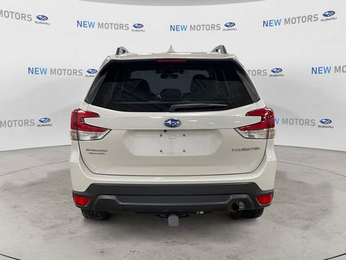 Used 2021 Subaru Forester Premium image 4