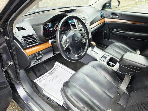 Used 2013 Subaru Outback 3.6R Limited w/ Moonroof Pkg AWD/4WD image 9