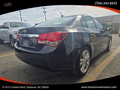 Used 2011 Chevrolet Cruze LTZ FWD image 4