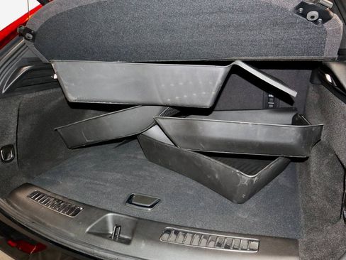 Used 2025 Cadillac XT4 Premium Luxury w/ Cold Weather Package image 13