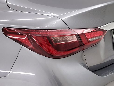 Used 2019 INFINITI Q50 Luxe w/ Essential Package (3.0T Luxe) image 8