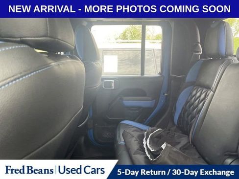 Used 2021 Jeep Gladiator Sport AWD/4WD image 11