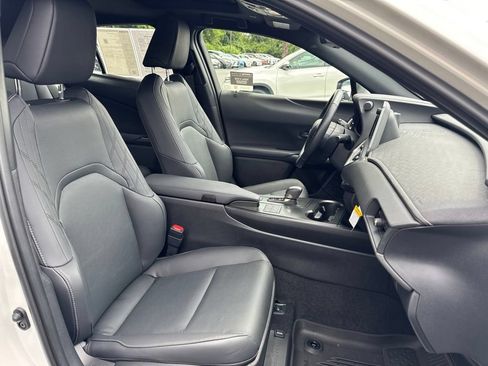 Certified 2025 Lexus UX 300h AWD w/ Accessory Package (P1) image 22