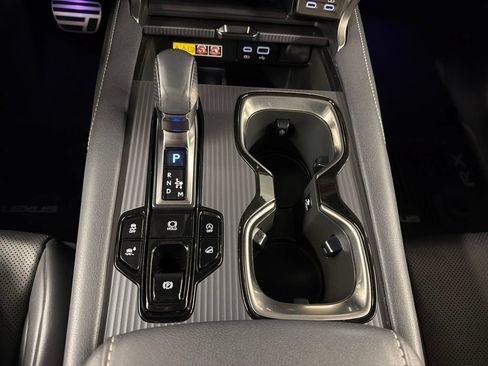 Used 2024 Lexus RX 350 F Sport w/ Convenience Package AWD/4WD image 16