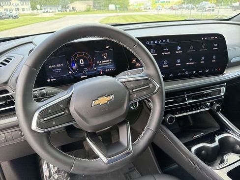 Certified 2026 Chevrolet Traverse LT FWD image 19
