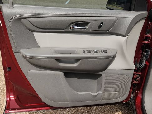 Used 2016 GMC Acadia SLE AWD/4WD image 13