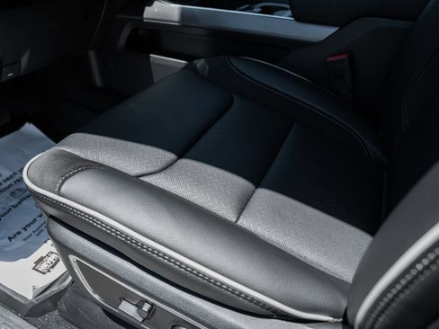 New 2026 RAM 1500 Laramie AWD/4WD image 42