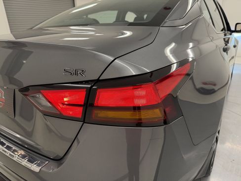 Used 2022 Nissan Altima 2.5 SR image 51