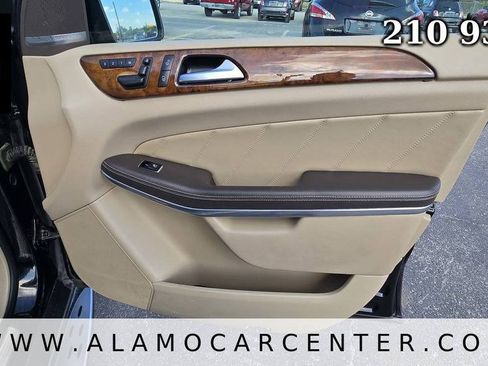 Used 2014 Mercedes-Benz GL 450 4MATIC w/ Lighting Package image 19