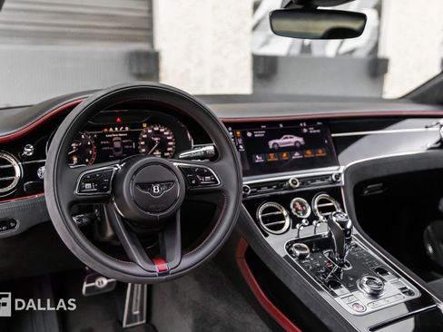 Used 2022 Bentley Continental GT Speed image 29