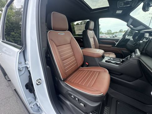 New 2026 GMC Sierra 3500 Denali Ultimate AWD/4WD image 26