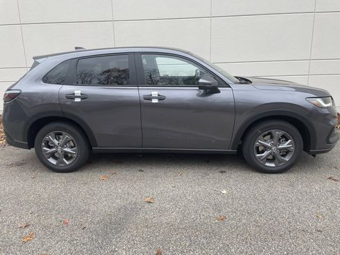 New 2026 Honda HR-V LX image 5