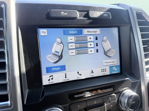 Used 2016 Ford F150 Platinum w/ Equipment Group 701A Luxury image 48