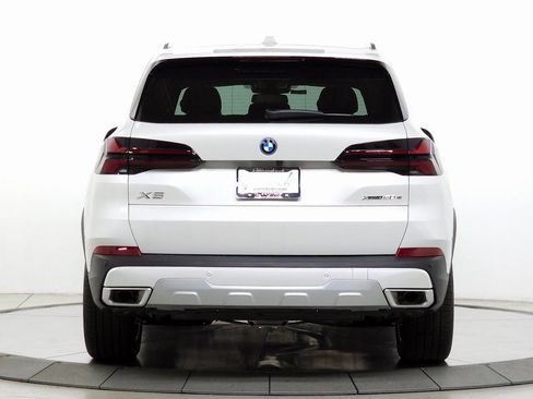 Used 2026 BMW X5 xDrive50e w/ Premium Package AWD/4WD image 6