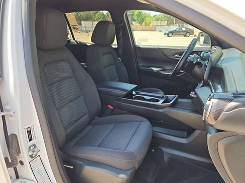 Used 2025 Chevrolet Equinox LT AWD/4WD image 31