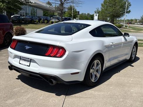 Used 2021 Ford Mustang Coupe RWD image 3