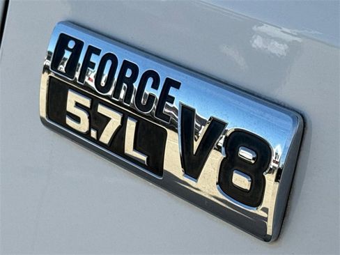 Used 2015 Toyota Tundra SR5 image 6