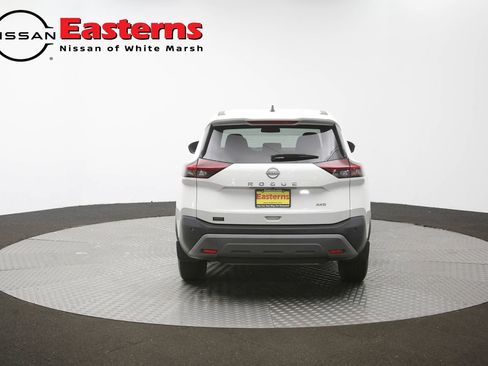 Used 2023 Nissan Rogue S AWD/4WD image 37