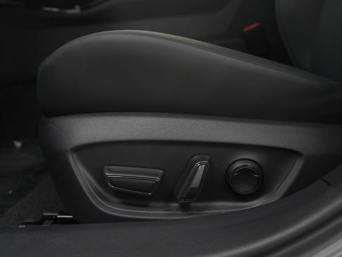 Used 2025 Toyota Prius Limited image 23