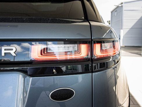 Used 2020 Land Rover Range Rover Velar S image 18