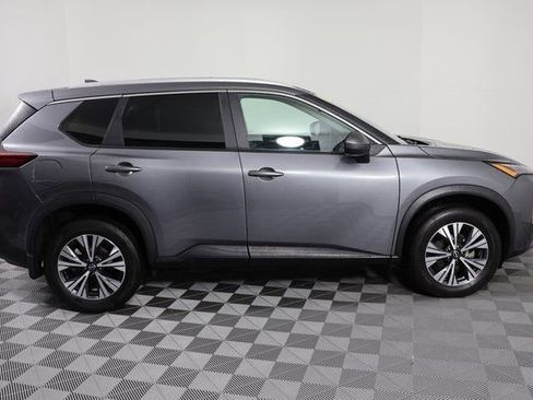 Used 2023 Nissan Rogue SV w/ SV Premium B Package image 9