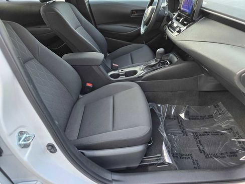 Used 2023 Toyota Corolla LE image 12