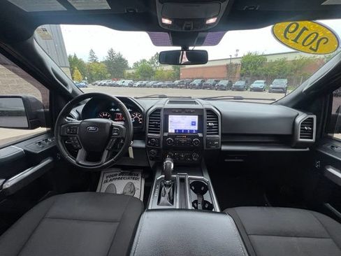 Used 2019 Ford F150 XLT w/ Equipment Group 302A Luxury AWD/4WD image 16