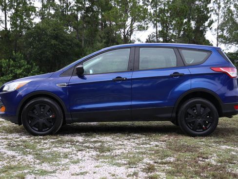 Used 2016 Ford Escape S FWD image 3