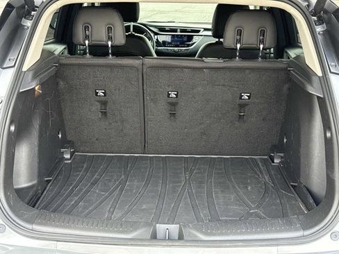 Used 2023 Buick Encore GX Select w/ Sport Touring Package image 9