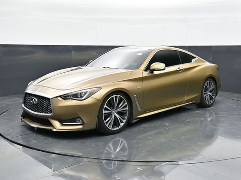 Used 2018 INFINITI Q60 3.0t Luxe AWD/4WD image 3